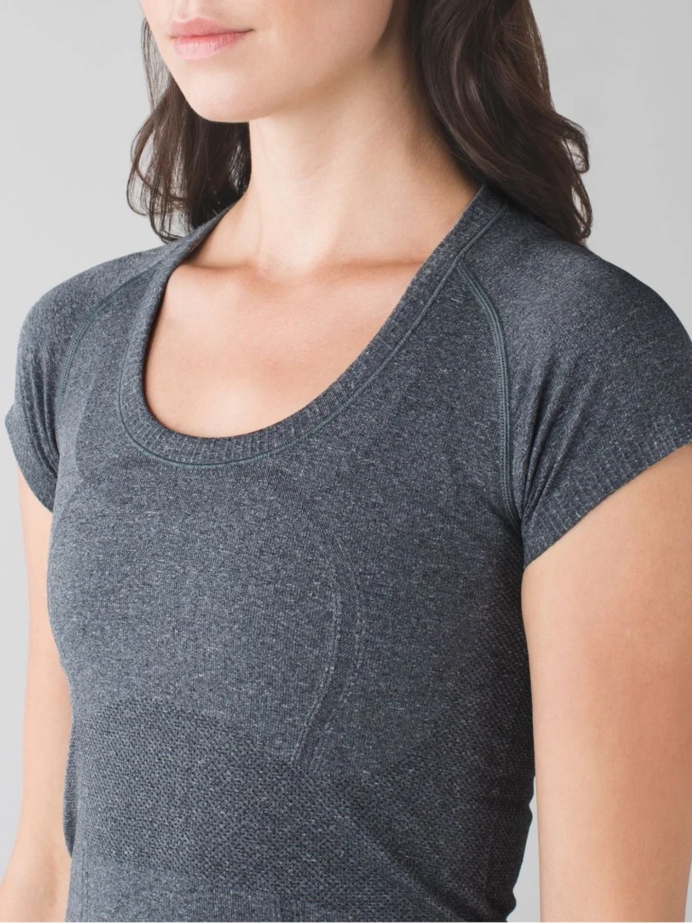 Lululemon Women’s Swiftly Tech Short Sleeve Scoop Tee Heathered Black Size 8